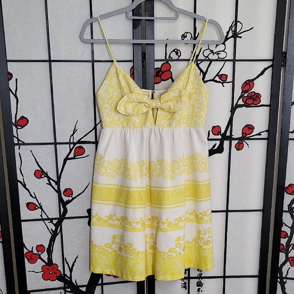 Alice + Olivia Melvina Tie-Front Babydoll Dress - Picture 2 of 9